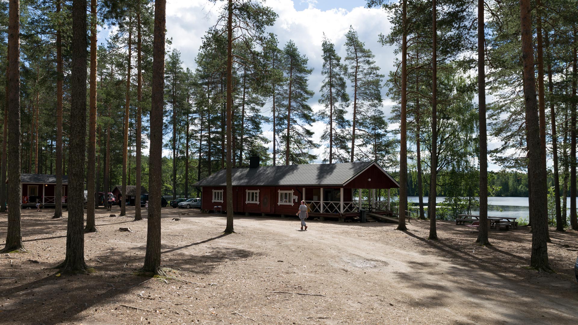 Kangaslammen leirikeskus ulkoapäin.