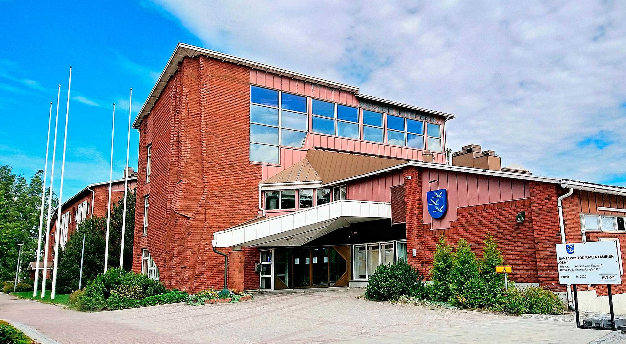 Hallinto Ja P t kset