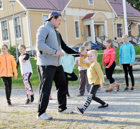 Keihäsoppia maailmanmestari Kimmo Kinnusen toimesta