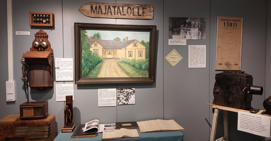 MUSEO VÄKSY  Uudistettu näyttely, "Mistä tulimme ja mitä saimme aikaan"