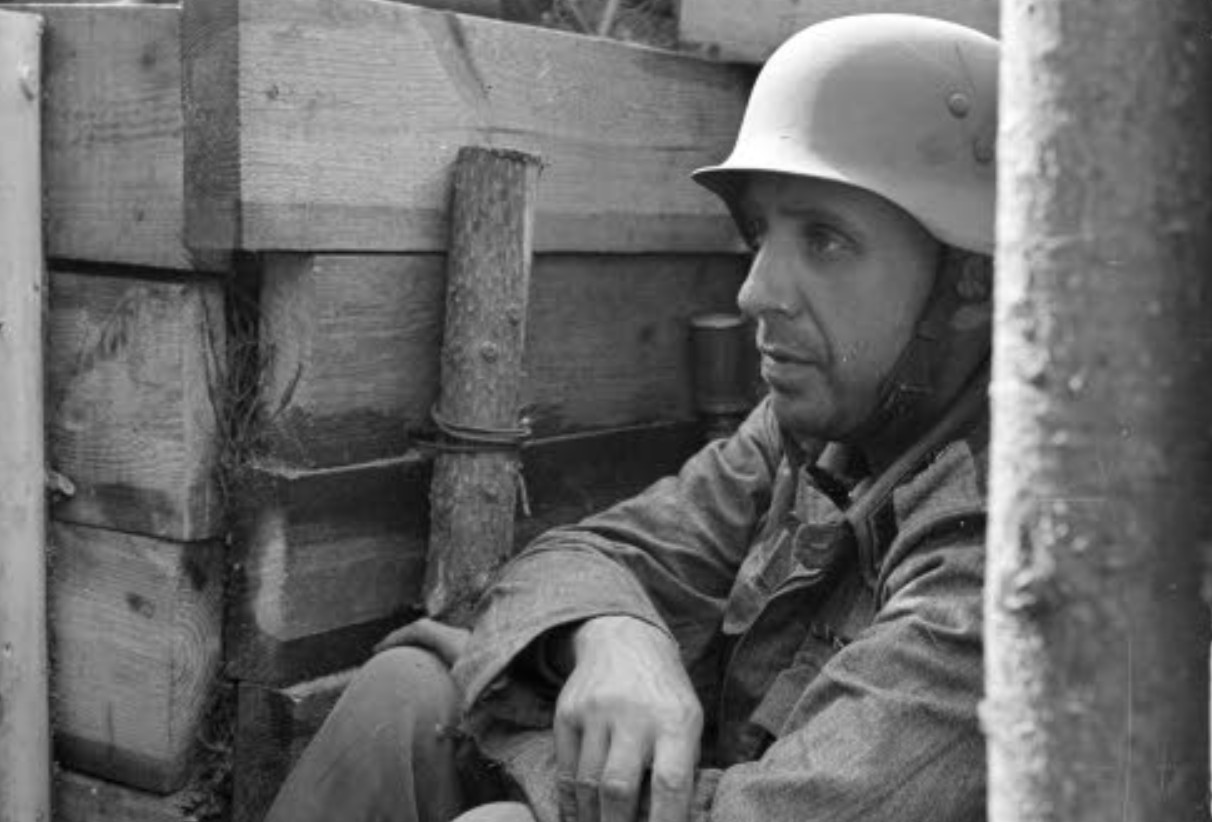 Ulommaisin vartiopaikka Lappohjan rannalla taistelun aikana. Hangon ryhmä 1941.08.10. SA-kuva.